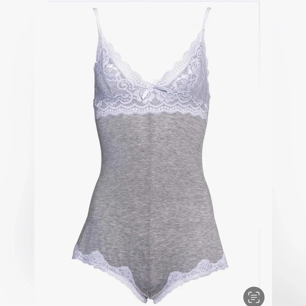 Leg Avenue Seraphina Jersey Romper with Lace Cup and Trim, Chemise. Size L